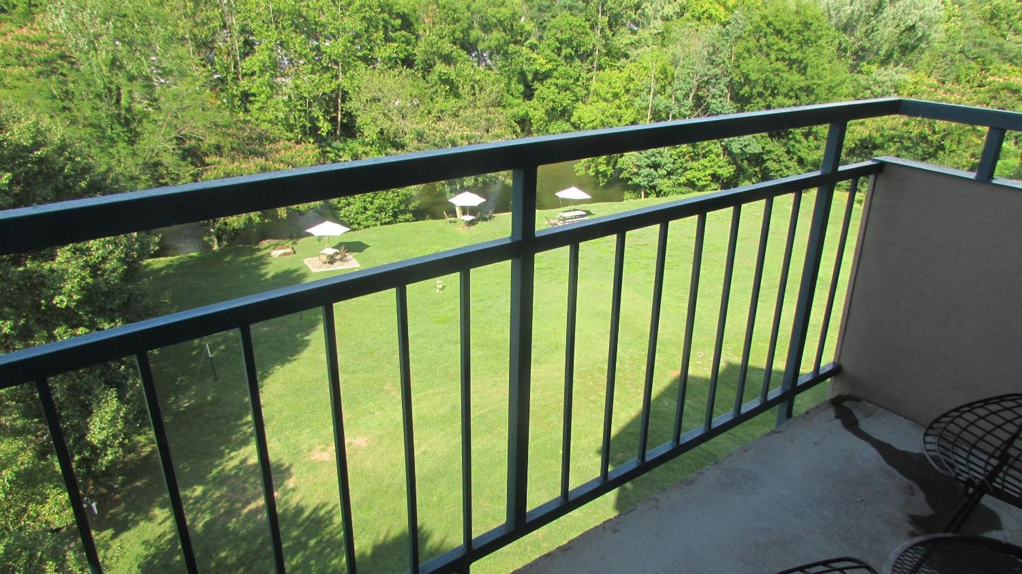 Arbors At Island Landing Hotel & Suites Pigeon Forge Exterior photo