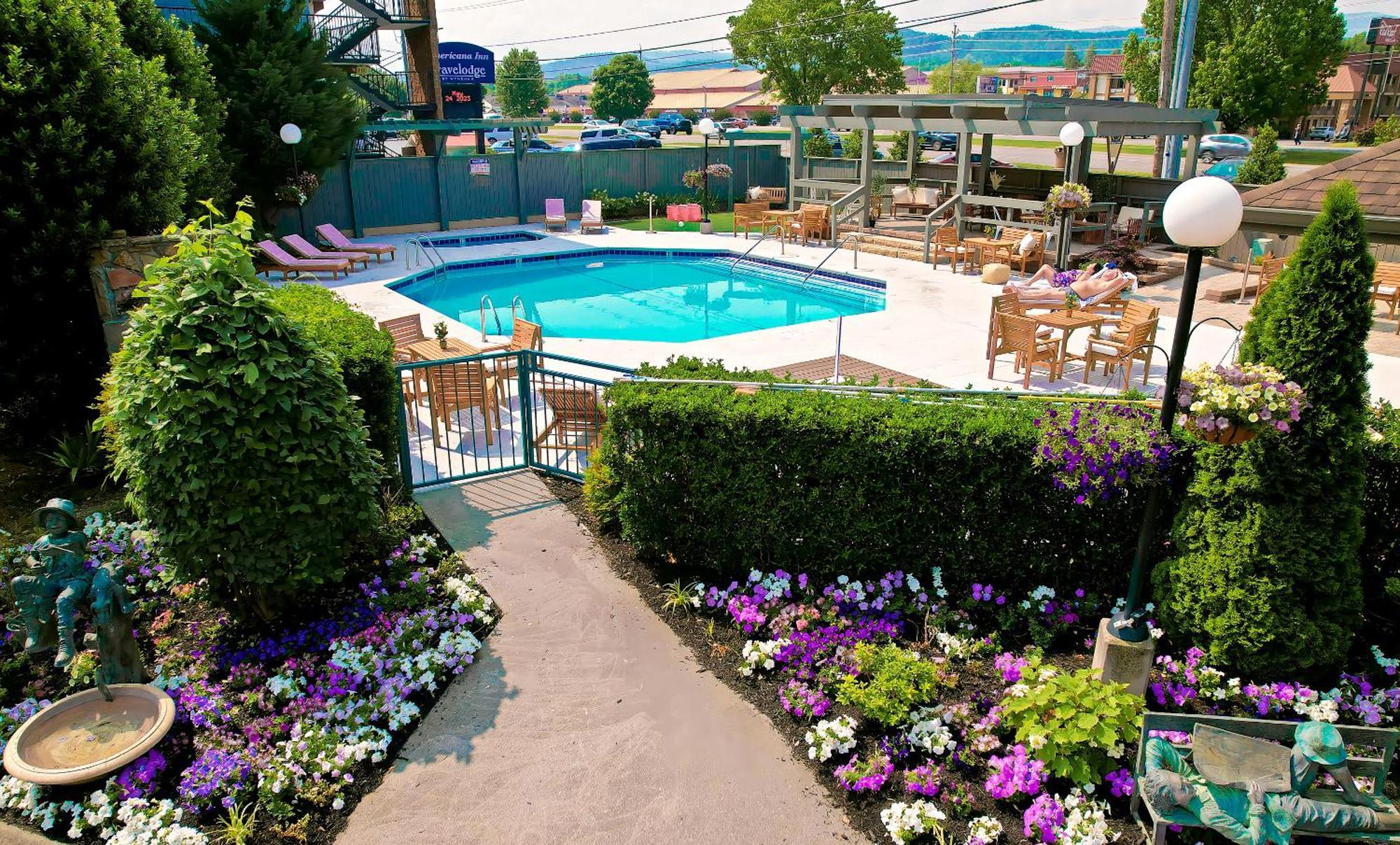 Arbors At Island Landing Hotel & Suites Pigeon Forge Exterior photo