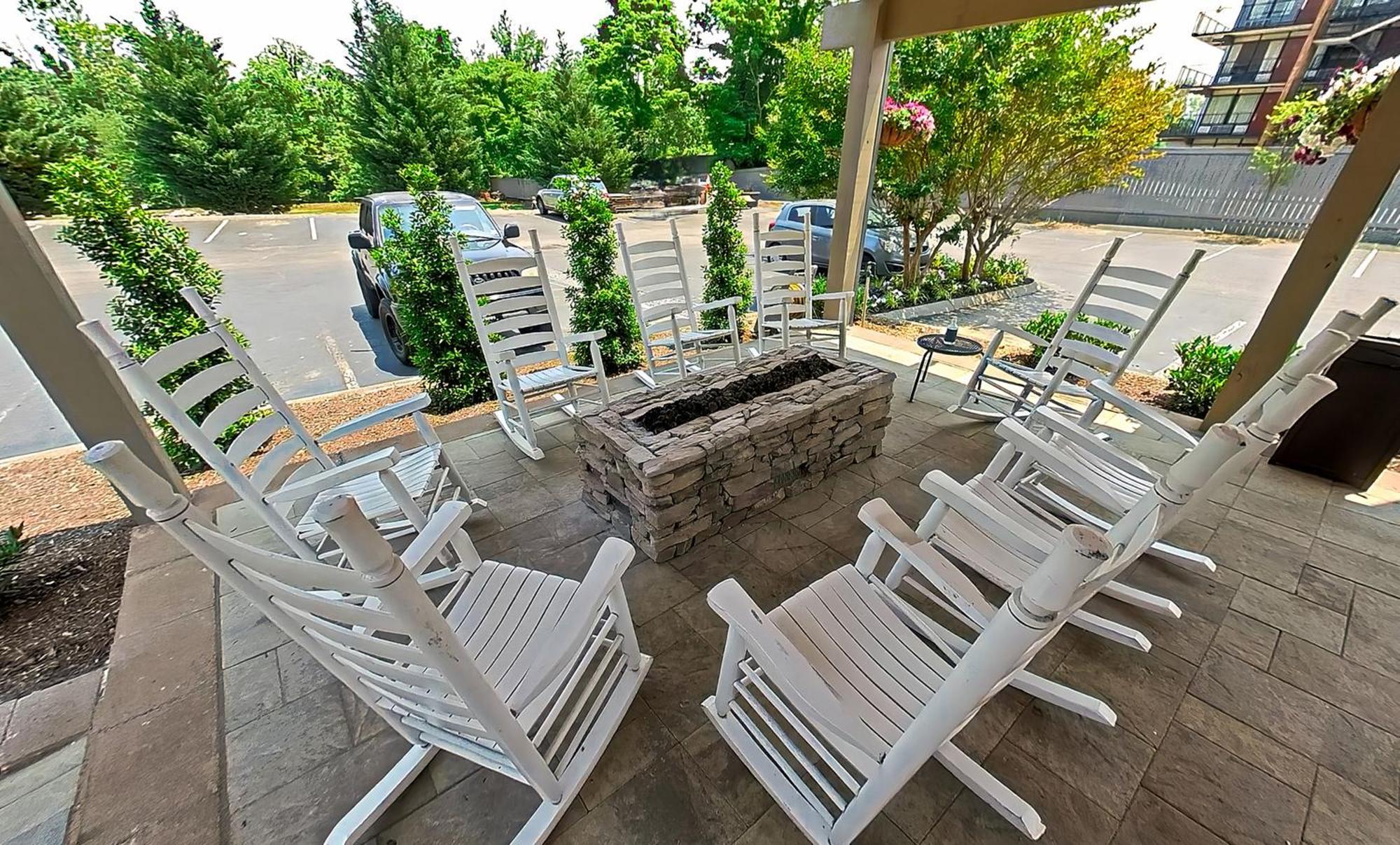 Arbors At Island Landing Hotel & Suites Pigeon Forge Exterior photo