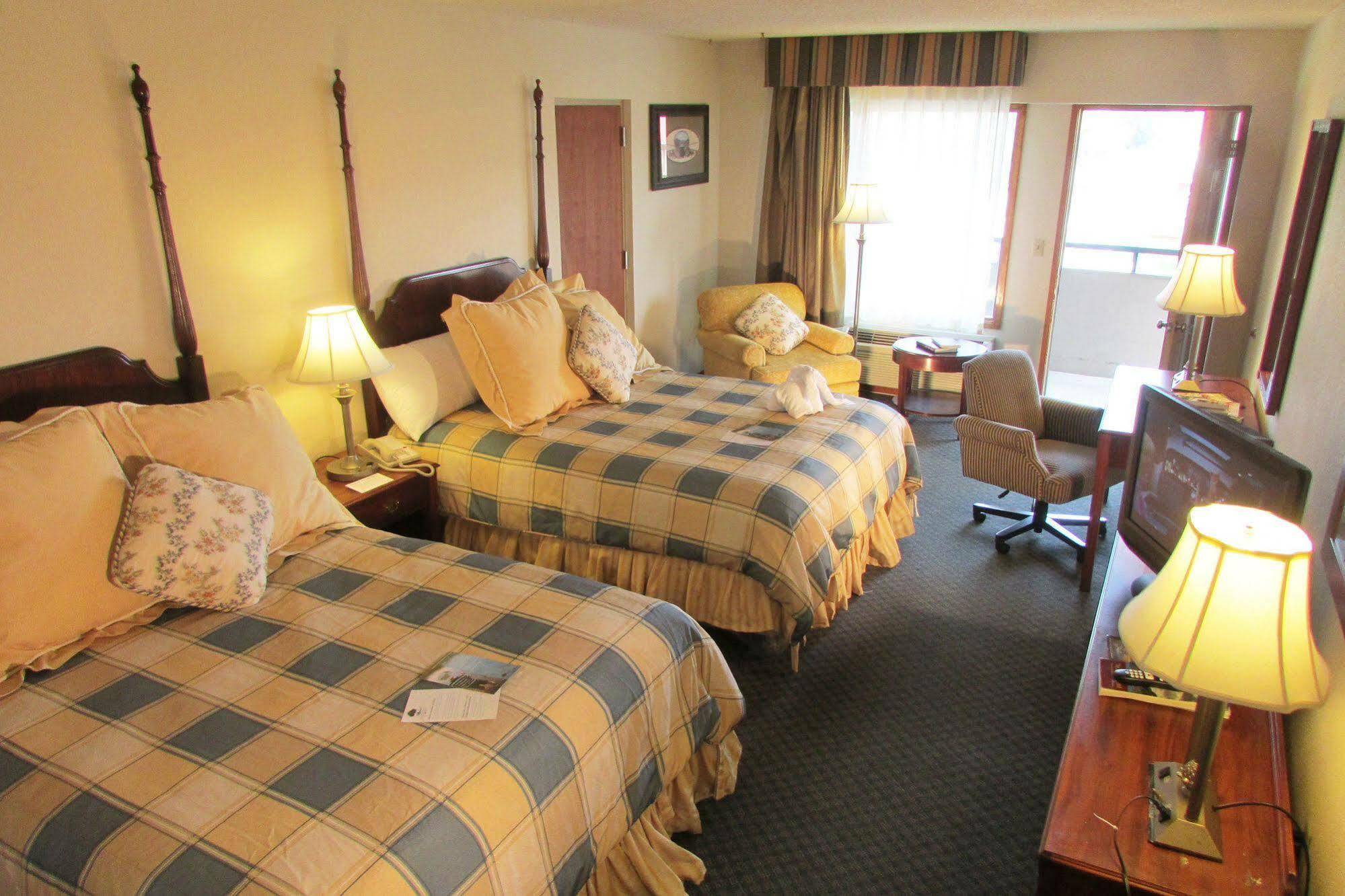 Arbors At Island Landing Hotel & Suites Pigeon Forge Exterior photo